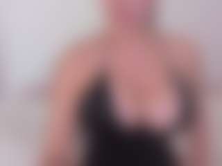 APRIL-ROSES's Live Sex Cam Show