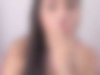 Live cam show with APRIL-ROSES - Latina Petite on googirlz | colombia