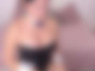 APRIL-ROSES's Live Sex Cam Show