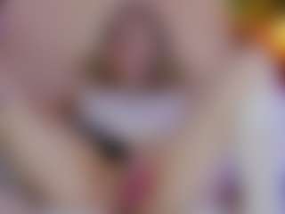 Live cam show with Nicole - Mature on Fapmatic.com