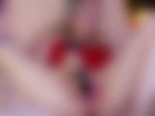 Nicole MILF webcam performer live streaming