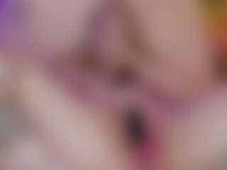 Live cam show with Nicole - Blonde Hair on TeamSkeetLive