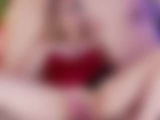 Live cam show with Nicole - Average on Camsoda
