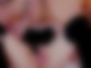 Live cam show with Nicole - Middle Aged on CamSodaAdn