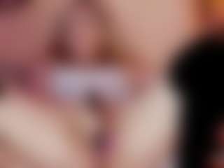 Live cam show with Nicole - Average on live18s.com