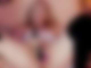 Live cam show with Nicole - Shaved Pussy Mature on makecum.org
