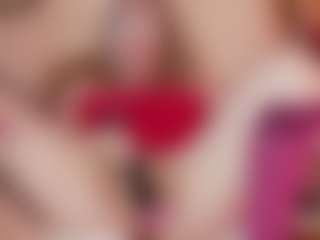 Nicole MILF webcam performer live streaming