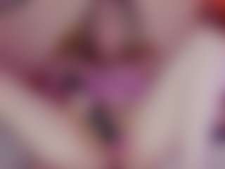 Live cam show with Nicole - Mature on Camsoda