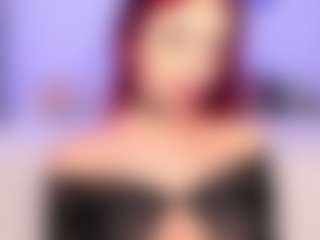 Live cam show with Powergirl Gwen - Creamy on Mixed Magazine Live
