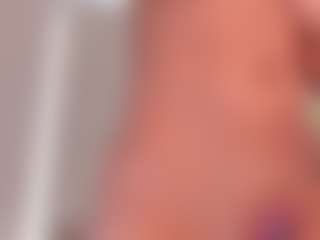 Live cam show with ASHLEY - Gagging on sexytreat.net