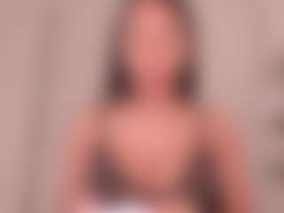 Live cam show with ASHLEY - Gagging on Camming Site