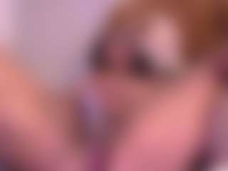 Live cam show with Jane Ebony - Interactivetoy on Latina Girls