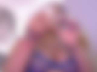 Live cam show with Jane Ebony - Interactive on livesuperchat.net