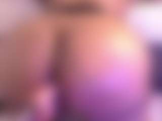 Live cam show with Jane Ebony - Blowjob Mature on chickslive.net