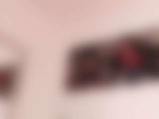 Live cam show with Ariana - Cosplay BBW on Chatstar