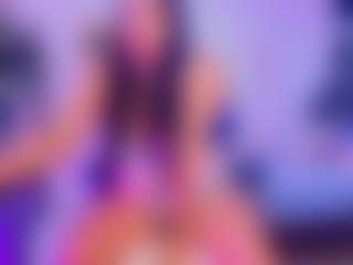 Live cam show with luxuryygf1 - Solo on Camsoda