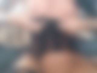 Juicy Lucie's Live Sex Cam Show
