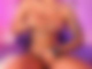 Live cam show with Lauren Saenz - Body Builder on Fling VIP Chat