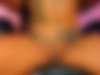 Live cam show with Lauren Saenz - Muscle on Cam Slut