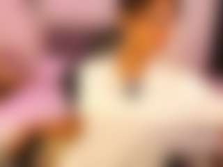 Live cam show with Lauren Saenz - Lovense MILF on sexylive.show