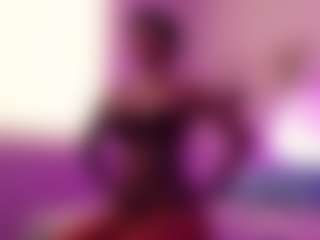 Lauren Saenz's Live Sex Cam Show