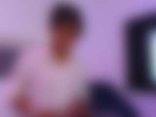 Lauren Saenz's Live Sex Cam Show