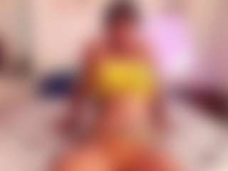 Lauren Saenz's Live Sex Cam Show