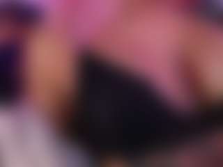 Lauren Saenz's Live Sex Cam Show