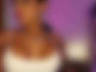 Lauren Saenz's Live Sex Cam Show