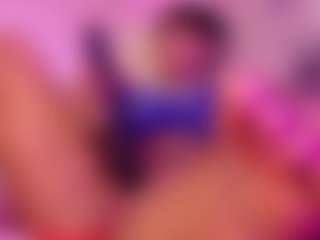 Lauren Saenz's Live Sex Cam Show