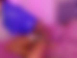 Lauren Saenz's Live Sex Cam Show