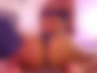 Lauren Saenz's Live Sex Cam Show