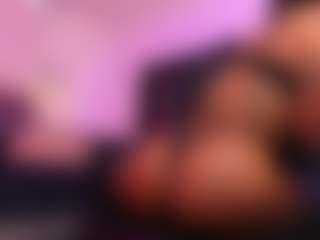 Live cam show with Lauren Saenz - Muscle on sexylive.show