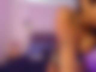 Live cam show with Lauren Saenz - Fit on StripNow