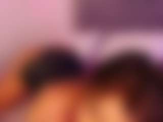 Live cam show with Lauren Saenz - Ebony MILF on slutload