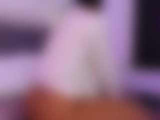 Live cam show with Lauren Saenz - Fit on Soda Cam