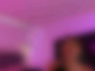 Live cam show with Lauren Saenz - Muscle on sexylivex.com