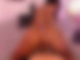 Lauren Saenz's Live Sex Cam Show