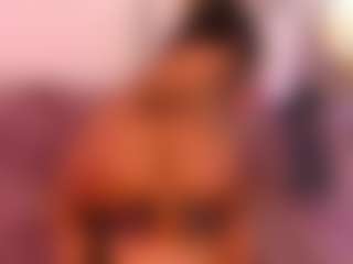 Lauren Saenz's Live Sex Cam Show