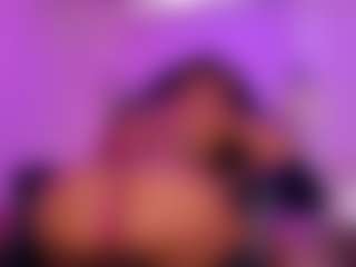 Live cam show with Lauren Saenz - Mistress on Mixed Magazine Live