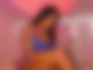 Live-camshow met Lauren Saenz - Black MILF op Camsoda