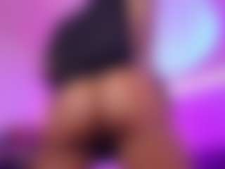 Live cam show with Lauren Saenz - Big Tits MILF on slutload