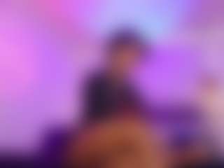 Lauren Saenz's Live Sex Cam Show