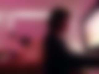 Lauren Saenz's Live Sex Cam Show