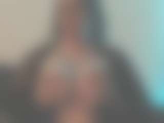 Live cam show with harleyslut - Garter on madthumbs