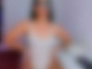 Live cam show with Steffany Redx - Oil on Fapmatic.com