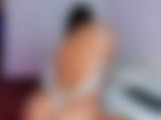 Live cam show with Steffany Redx - Oil on Fapmatic.com
