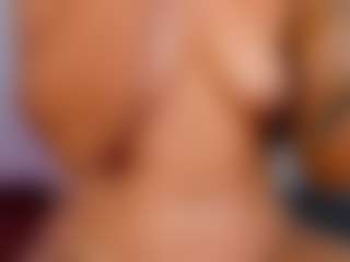 Live cam show with Steffany Redx - Oil on Camsoda