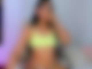 Live cam show with Steffany Redx - Bikini on Camsoda
