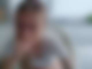 Live cam show with Deidi - Striptease on liverealitysex.com